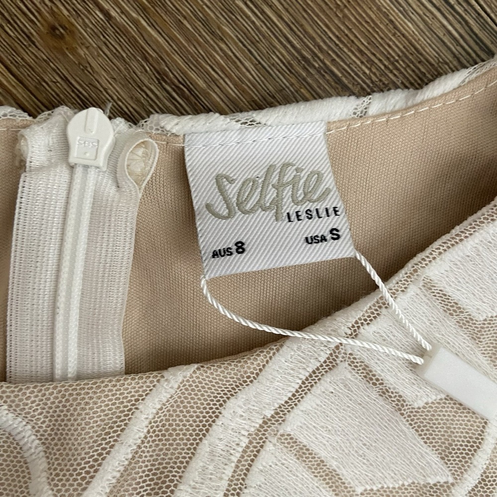 Selfie Leslie Cream Tan Dreamy Long Sleeve Mini Dress Size US Small S - Picture 5 of 7